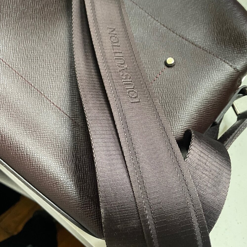 Louis Vuitton Brown Taiga Messenger / Tote Bag - Picture 4 of 8